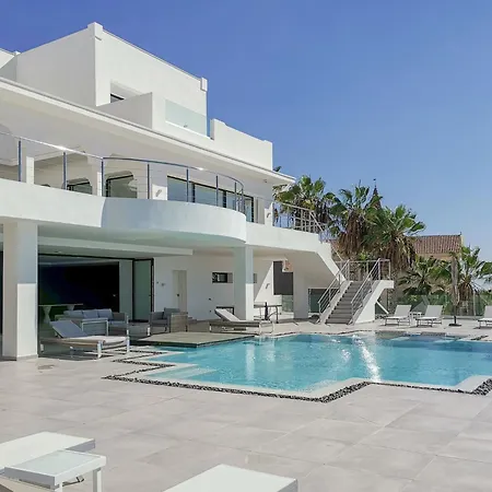 Karat Presidencial Villa *